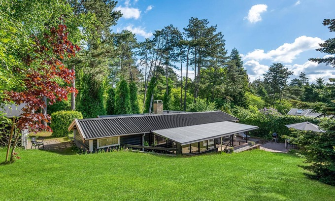 Kulhuse House | Beautiful home in Jægerspris with WiFi