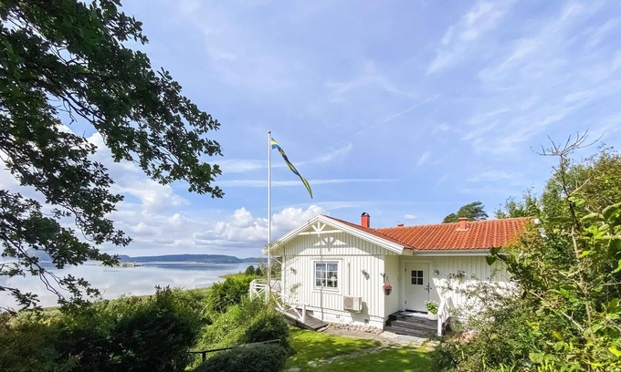 Uddevalla Municipality House | Beautiful home in Uddevalla with WiFi
