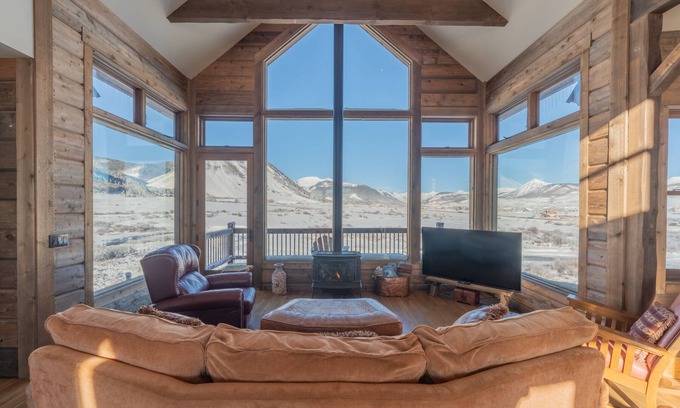 Crested Butte House | Beautiful home with mountain, valley and river views - one mile from town