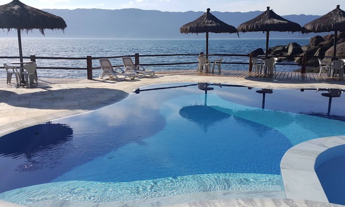 Sao Pedro House | BEAUTIFUL HOUSE IN CONDOMINIUM CLOSED AND SEA VIEW
