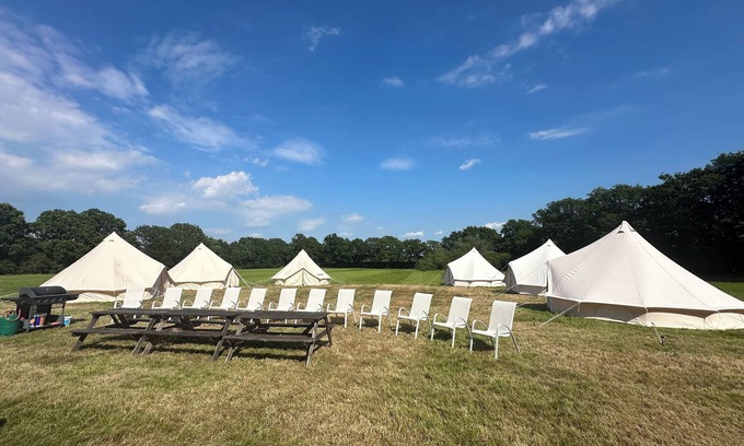 Abbess Roding RV Rental | Beautiful Location. Open Skies. Easy access London 1h. Sole use 7 tents.