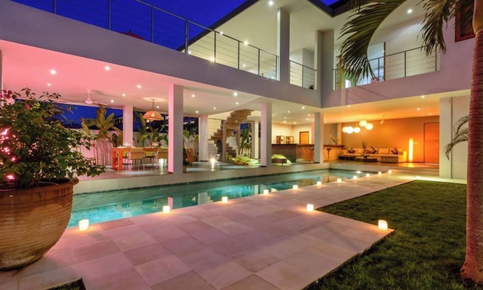 Drupadi Villa | Beautiful modern villa in the heart of Seminyak .