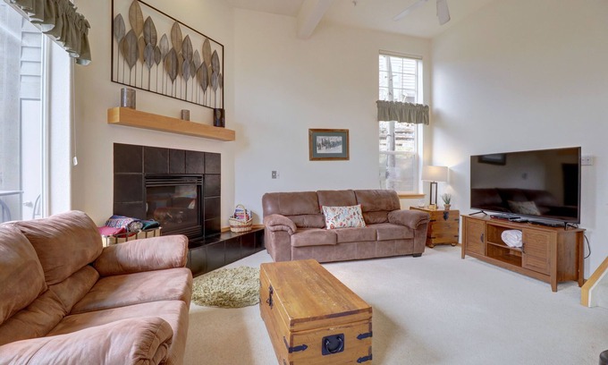 Wildernest Condo | Beautiful Mountain Views for Your Holiday Stay! A5