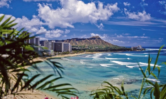 Waikiki Apartment | Beautiful Ocean Views at Ilikai Hotel