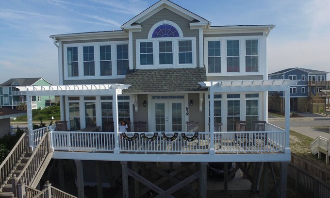 Holden Beach House | Beautiful Oceanfront Home with Elevator