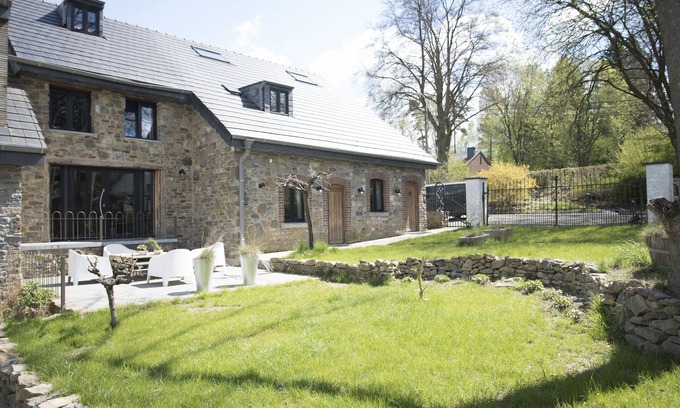 Spa House | Beautiful old farmhouse, completely modernized