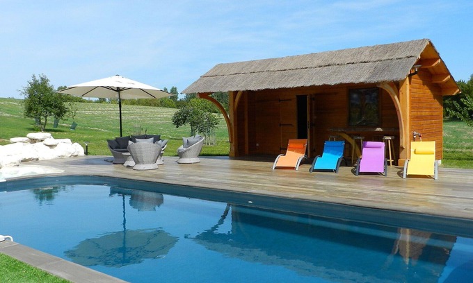 Monflanquin House | Beautiful private villa for 8 guests with WIFI, private pool, TV, terrace and pets allowed