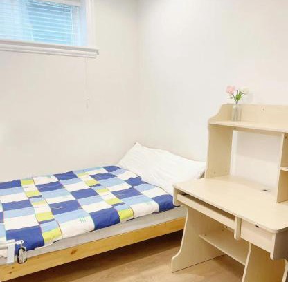 Arbutus Ridge House | Beautiful place with Kitchen, Washing Machine, Internet near UBC, beach and DT