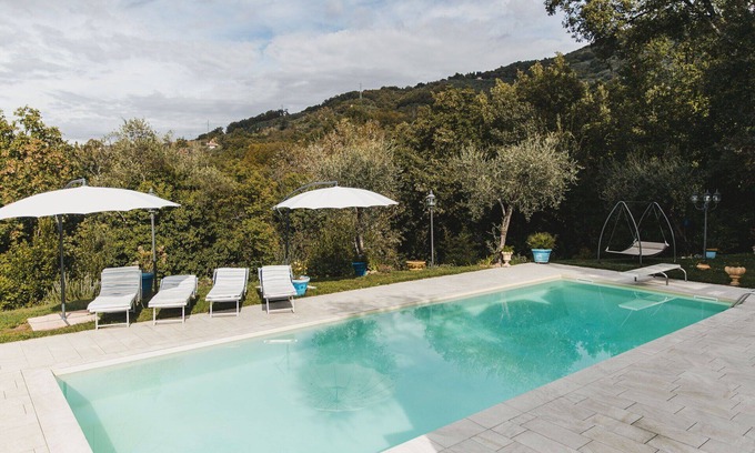 Castelnuovo Magra Villa | Beautiful private villa for 12 guests with A/C, private pool, WIFI, TV, patio and panoramic view