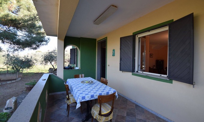 Castrovillari House | Beautiful private villa for 5 guests with WIFI, TV, balcony, pets allowed and parking