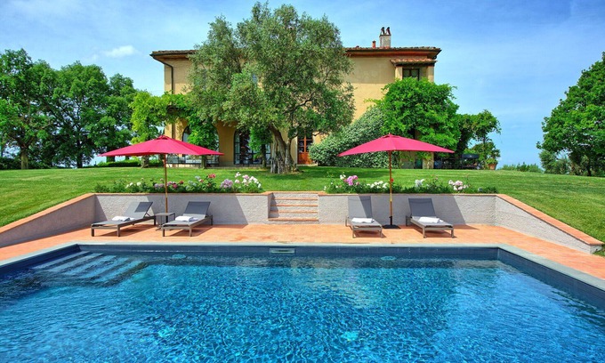 Cerreto Guidi Villa | Beautiful private villa for 12 guests with WIFI, private pool, A/C, patio and panoramic view