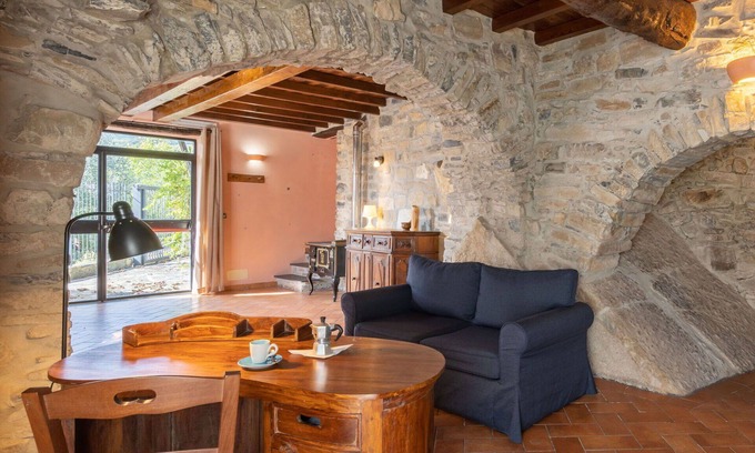 Villa Viani House | Beautiful private villa for 8 guests with WIFI, terrace and pets allowed