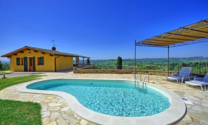 Castelfiorentino Villa | Beautiful private villa with private pool, A/C, WIFI, TV, terrace, pets allowed and panoramic view