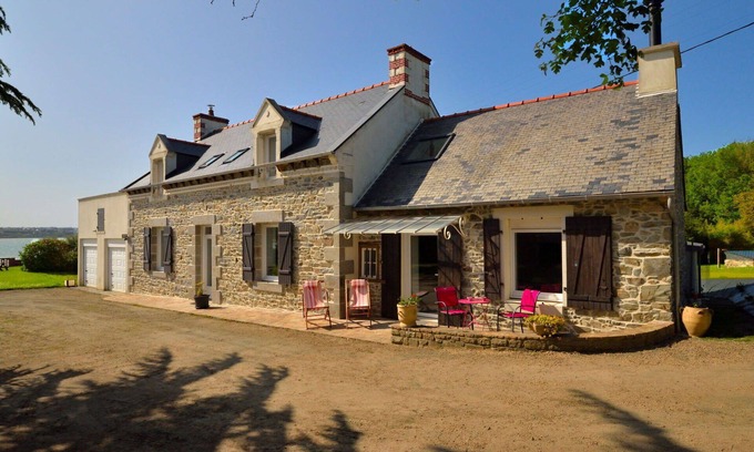 Cotes d'Armor House | Beautiful private villa for 6 guests with WIFI, TV and terrace