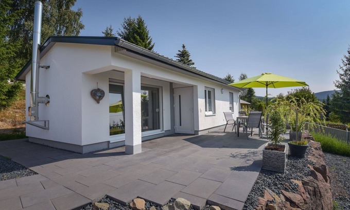 Goldlauter House | Beautiful private villa for 4 people with WIFI, TV, terrace and pets allowed