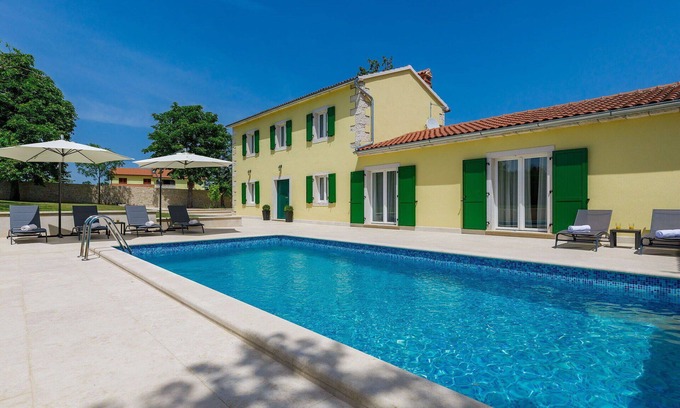 Kringa House | Beautiful private villa for 8 people with A/C, private pool, WIFI, TV and terrace