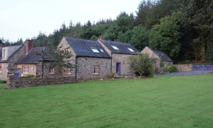 Newmarket Other | Beautiful Restored Farmhouse