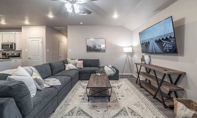 Shallowater House | Beautiful Shallowater B - 3BR/2BA - New House