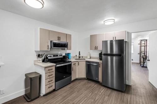 Beaver Apartment | Beautiful Ski-in Ski-out Condo Located On The Eagle Point Resort! condo