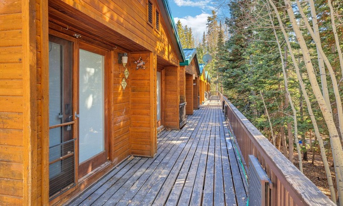 Beaver Condo | Beautiful Ski-in/Ski-out Condo Located On The Eagle Point Resort! by RedAwning