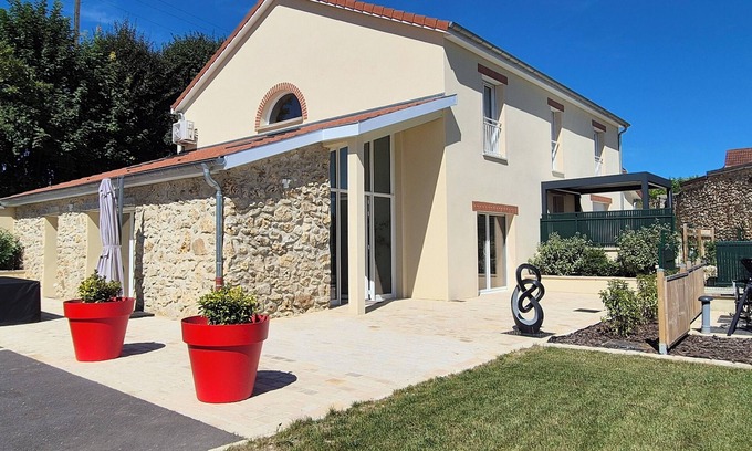 Fontaine-sur-Ay House | Beautiful spacious and bright house in the heart of the Champagne