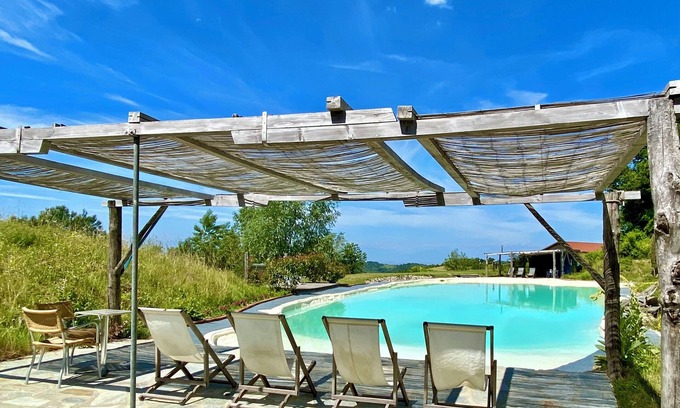 Mombarcaro Apartment | Beautiful stone-built holiday home with large privat garden