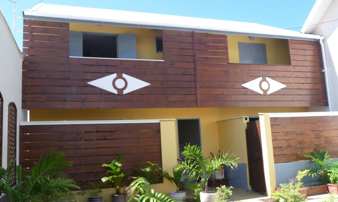 Saint-Pierre De La Reunion Apartment | Beautiful Studio near the ocean in Terre Sainte,