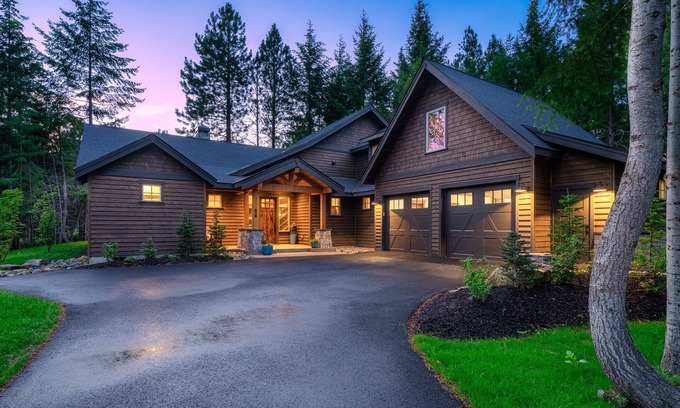 Cle Elum House | Beautiful Suncadia House With Two Master Bedrooms and plenty of space for kids!