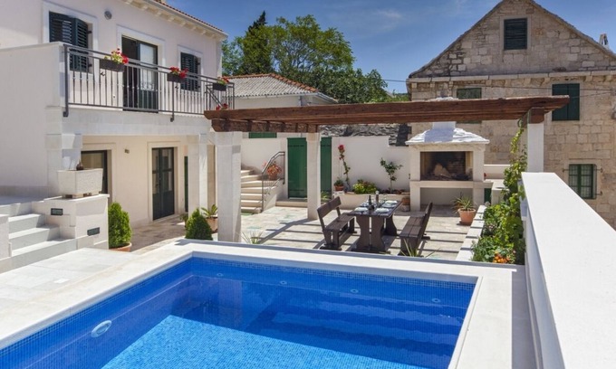 Povlja Villa | Beautiful Traditional Dalmatian Stone Villa, Private Pool & Sea View, just 200 meters to the Beach!