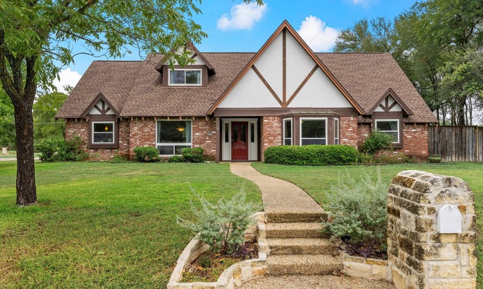 Belton House | Beautiful Tudor Style home centrally located, and packed with amenities!