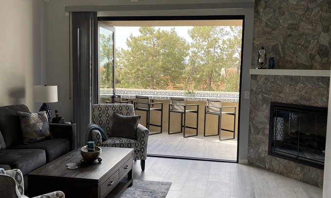 Biltmore Courts Condo | Beautiful upstairs 2-bedroom condo, sleeps 4 and is near the Biltmore Hotel.