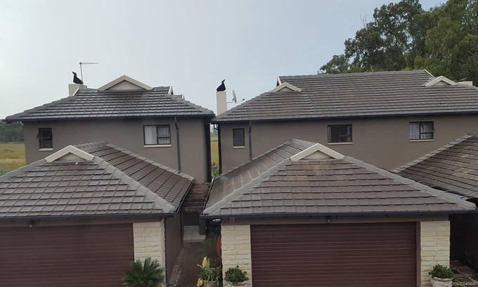 Centurion House | Beautiful Urban Townhouse In A Wonderful, Safe Neighbourhood