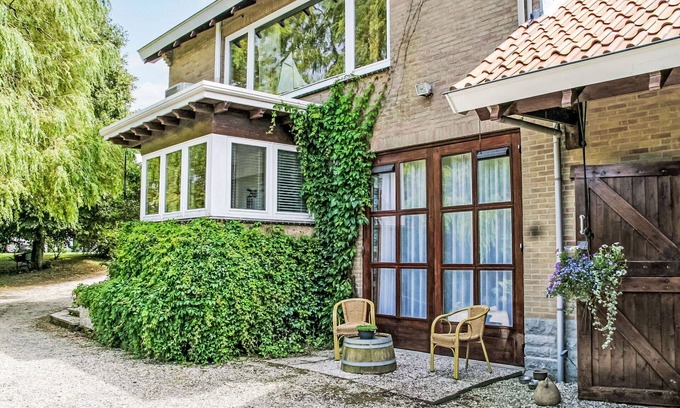 Wissenkerke Villa | Beautiful villa for 4 guests with WIFI, TV, terrace and pets allowed
