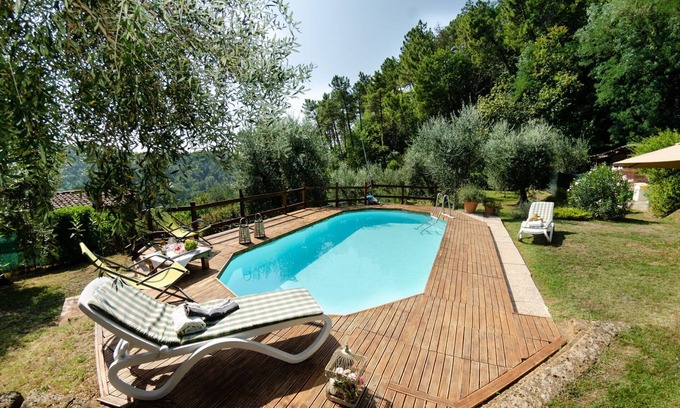 Massa e Cozzile Villa | Beautiful villa for 5 guests with private pool, WIFI, TV, veranda and pets allowed