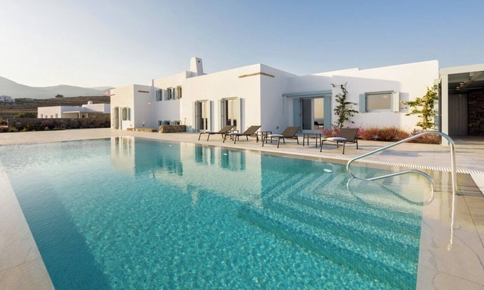 Paros Villa | Beautiful Villa on the Dreamy Island of Paros