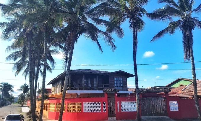 Mongagua House | Beautiful waterfront house for rent in Mongaguá - Beachfront