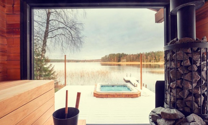 Salo House | Beautifully renovated lakeside red cottage