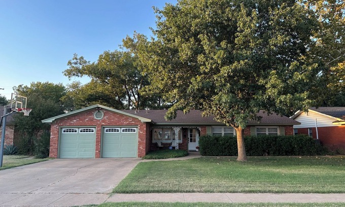 Lubbock House | Beautifully updated 3 bedroom home in central Lubbock near Tech campus