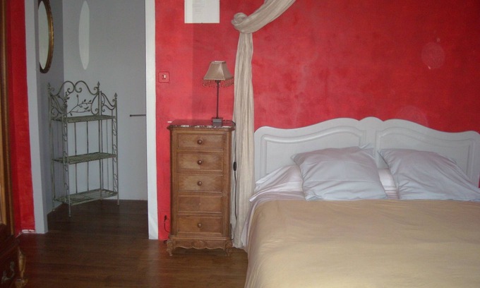 Breuil-Barret House | bed and breakfast between Puy du Fou and Marais Poitevin