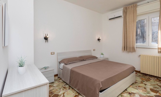 Bronte Bed & Breakfast | Bed and Breakfast 'Sentiti A Casa' with Wi-Fi and Air Conditioning