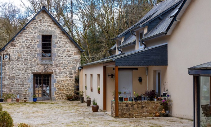 Begard Bed & Breakfast | Bed and Breakfast 'Victoria' with Shared Terrace, Shared Garden and Wi-Fi