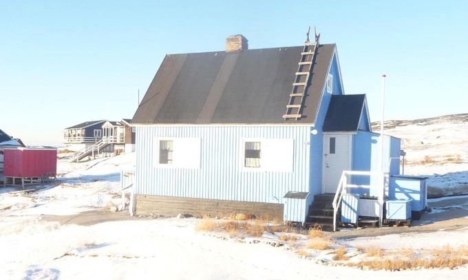 Sermersooq Bed & Breakfast | Bed & Breakfast, Oqaatsut/Rodebay