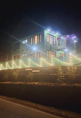 Pahalgam Hotel | Beetab .In Hotel and restraunt.
