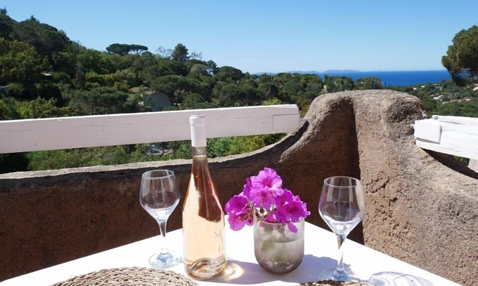 La Croix-Valmer Apartment | Bel appartement climatisé vue mer Les Mas de Gigaro