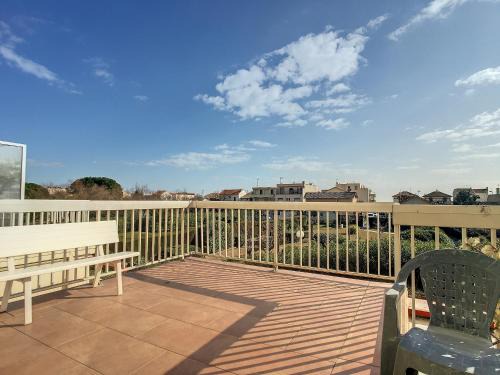 Carnon-Plage Apartment | Bel F2 Cabine avec Garage, Proche Plage et Port, Grande Terrasse ensoleillée - FR-1-715-80