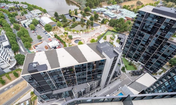 Belconnen Apartment | Belc6 · Best views, Spacious 3br Penthouse, High floor
