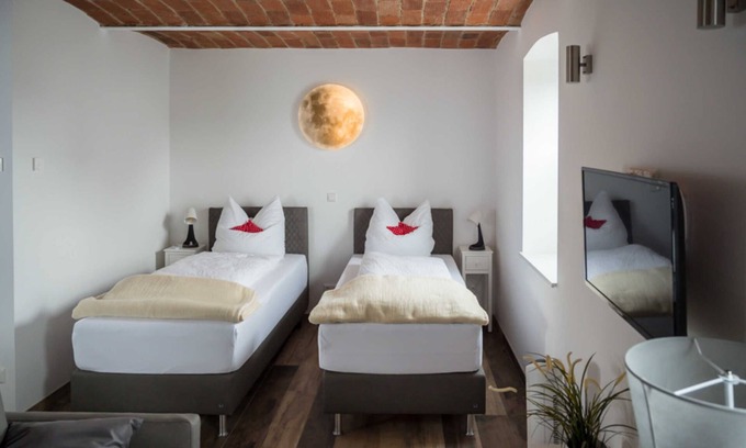 Herzberg Apartment | Bell Room - My Way 127