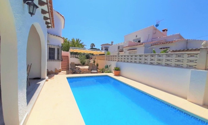 Els Poblets Villa | BELLA VISTA - 300m from the Beach, Private Pool Havre de Paix for Families" (in French)