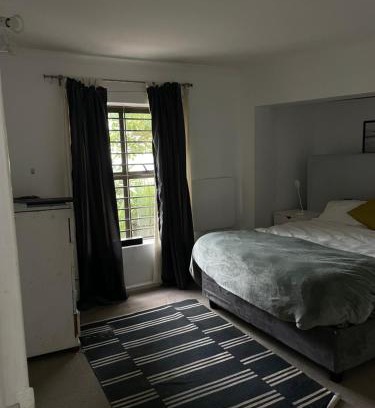 Rondebosch Apartment | Bella