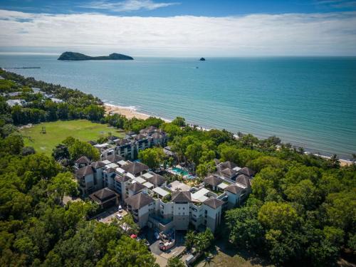 Palm Cove Apartment | Belle Escapes 218 Luxury Beachfront Resort in Palm Cove